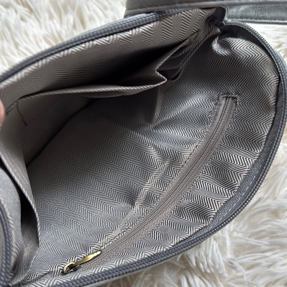 Boutique Faux Leather Wristlet 💗 Gray - Picture 11 of 11